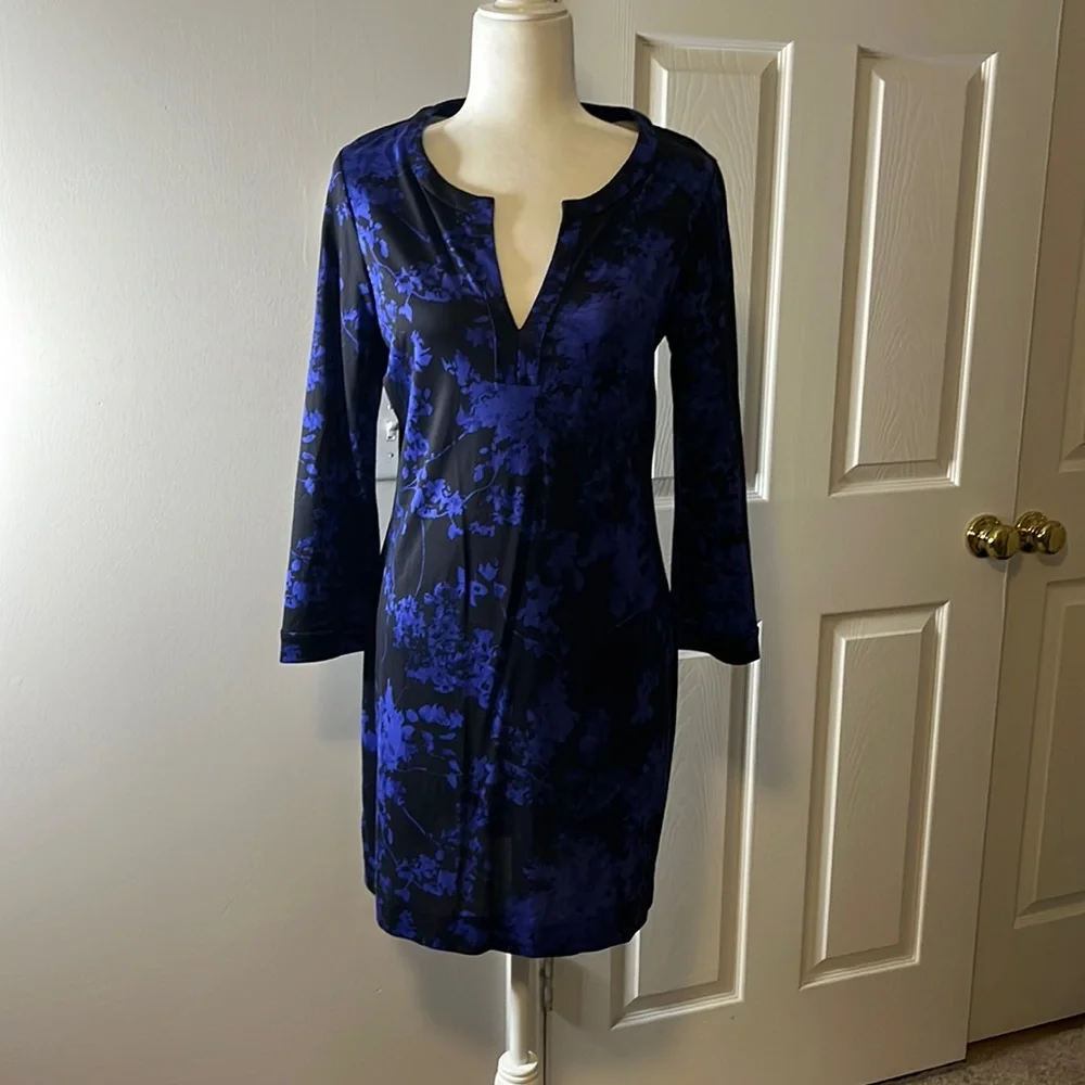 Casual mini dress - Picture 1 of 8